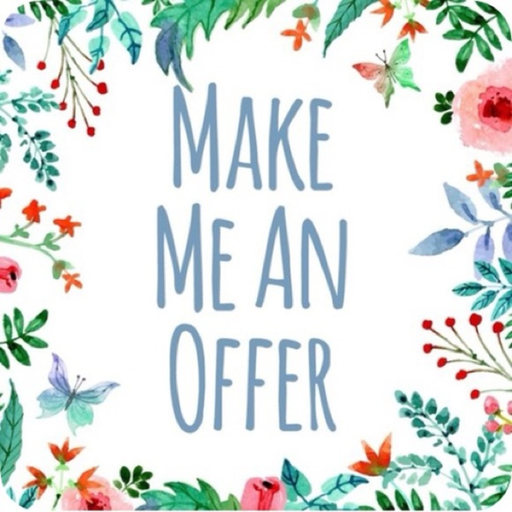 ✨POSH AMBASSADOR✨ Meet your Posher, Ami.